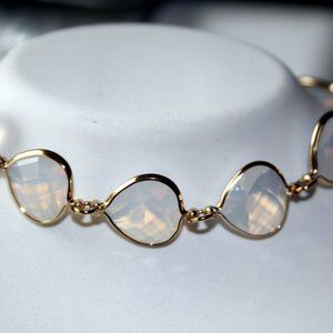 Milky White Tear Drop Shaped Glass Crystal Beads with Gold Links Bracelet